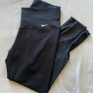Nike Yoga Leggings